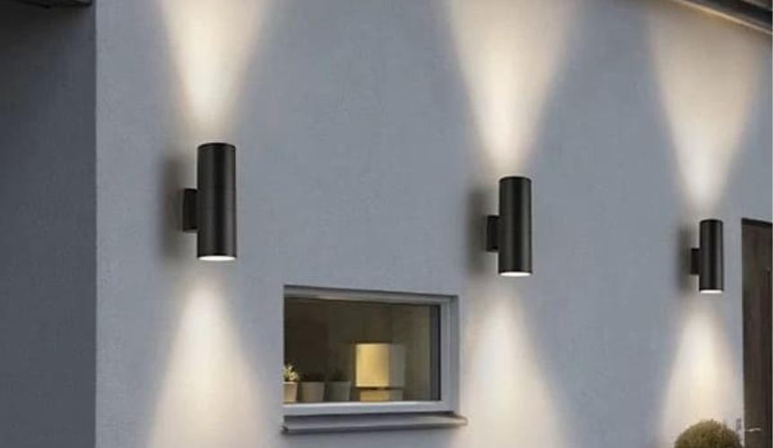 Đèn gắn tường ngoài trời chống nước – Giải pháp chiếu sáng bền bỉ, an toàn cho không gian ngoại thất