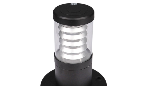 Cách chọn đèn pha LED ngoài trời phù hợp cho sân vườn