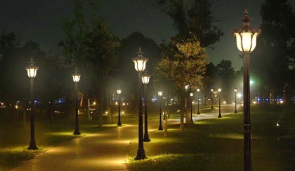 Đèn LED trang trí ngoài trời – Giải pháp chiếu sáng nghệ thuật và bền bỉ