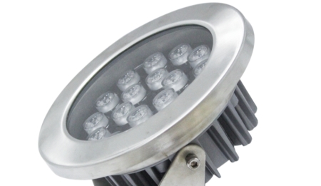 Đèn LED dưới nước cho hồ bơi: Cách chọn theo vị trí lắp đặt và nhu cầu sử dụng